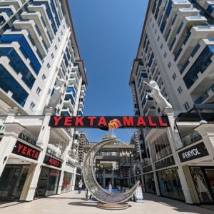 Продажа двухкомнатной квартиры 1+1 в Махмутларе, Алания, в комплексе Yekta Trade Center