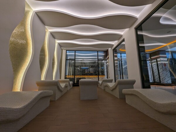 Продажа двухкомнатной квартиры 1+1 в Махмутларе, Алания, в комплексе Yekta Trade Center - Фото 17