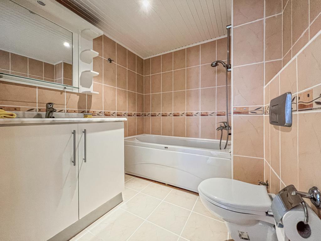 Квартира в Турции 2+1 в Kurt Safir Euro 7 Residence (Аланья, Махмутлар) - Фото 15