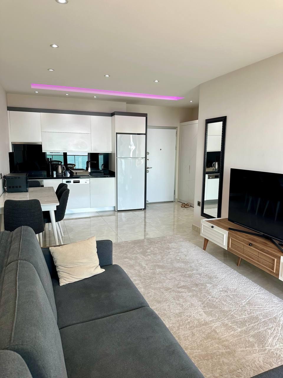 Квартира 1+1 в комплексе Konak Seaside Tower — первая береговая линия, вид на море - Фото 2