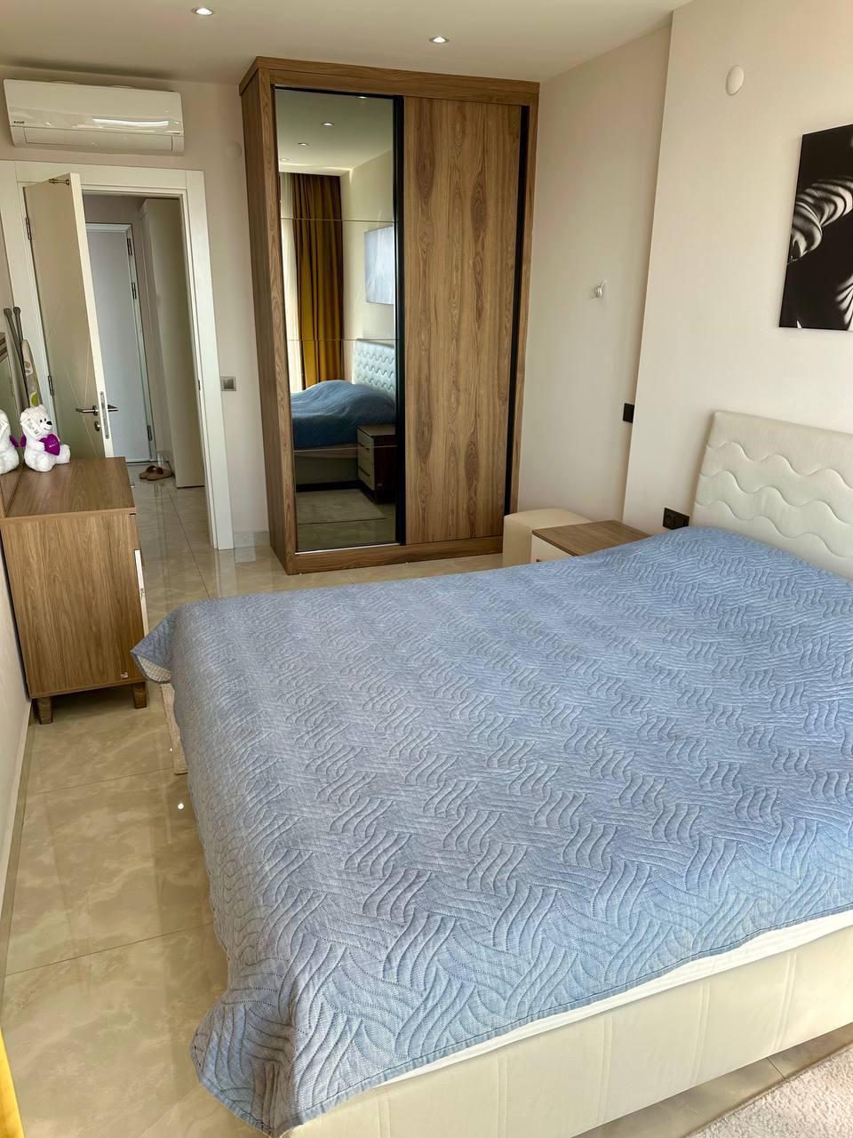 Квартира 1+1 в комплексе Konak Seaside Tower — первая береговая линия, вид на море - Фото 4