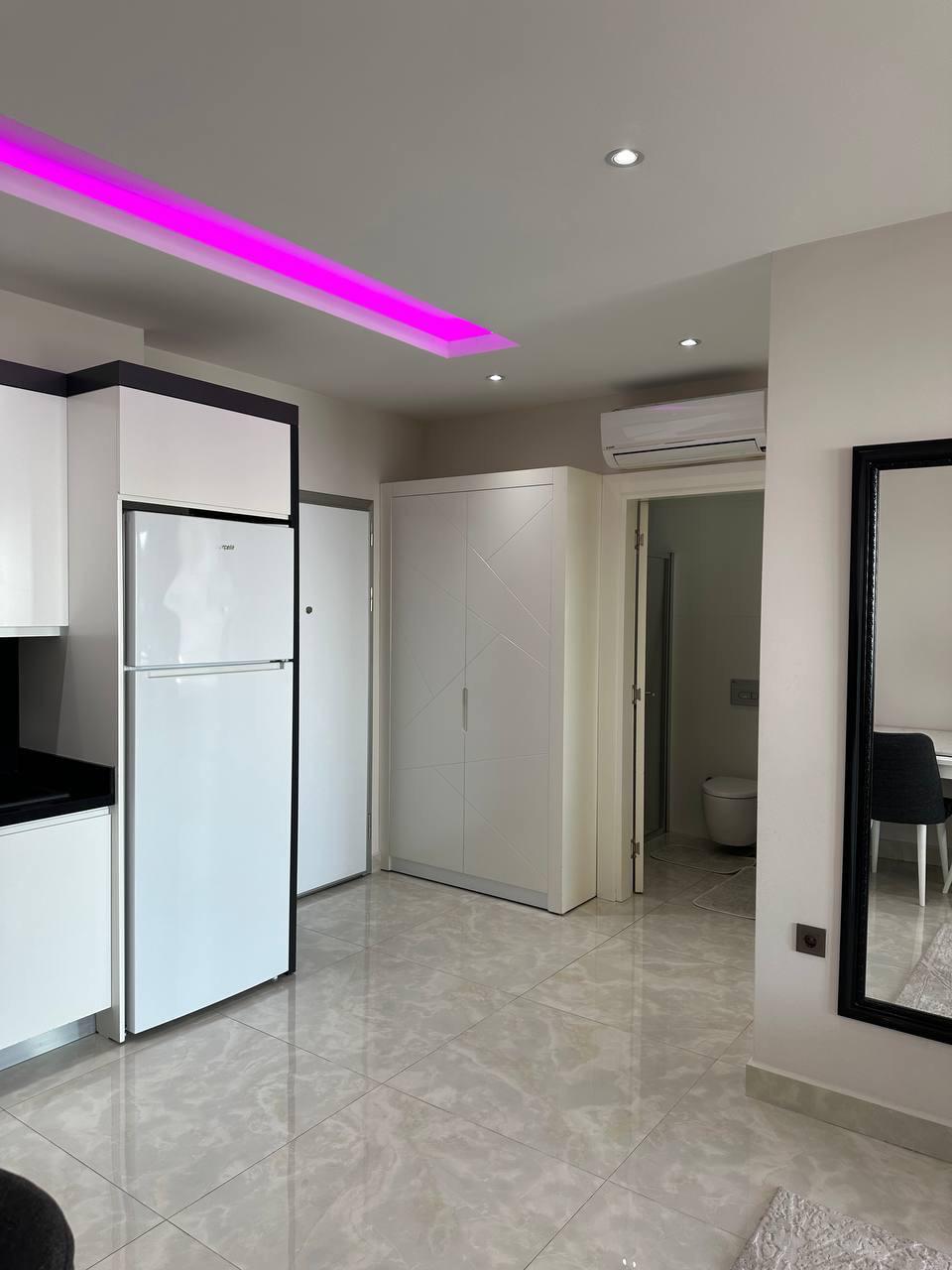 Квартира 1+1 в комплексе Konak Seaside Tower — первая береговая линия, вид на море - Фото 8