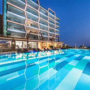 Элитная квартира 1+1 в комплексе Hexa Panora в Каргыджаке, Алания