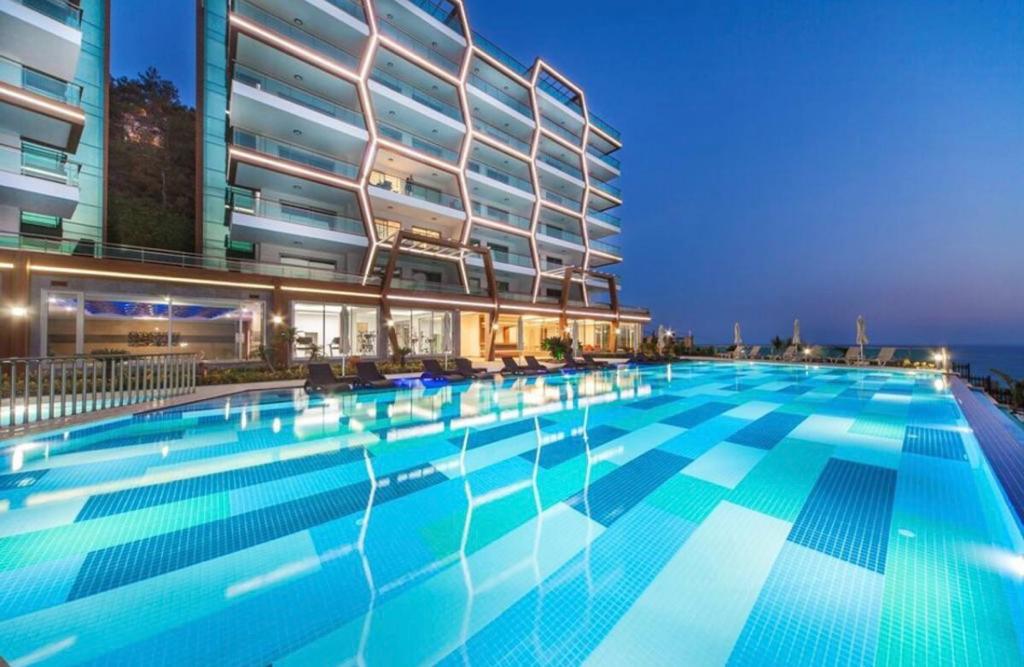 Элитная квартира 1+1 в комплексе Hexa Panora в Каргыджаке, Алания - Фото 1