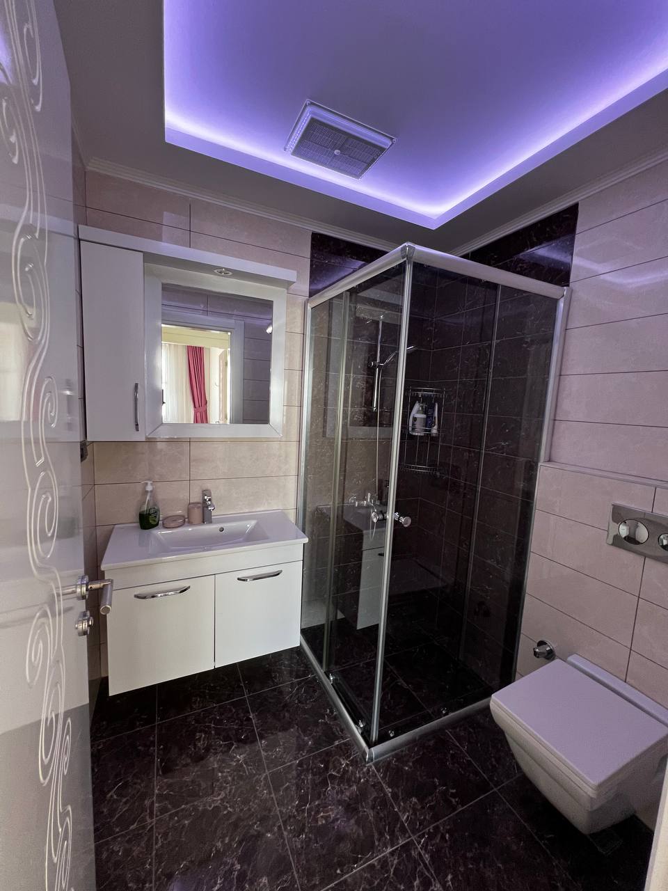 Квартира в Алании 1+1 в комплексе Sun Palace Garden в районе Тосмур - Фото 24