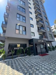 Квартира в Алании 1+1 в комплексе Hakyuz Life 3 в районе Махмутлар - Фото 2