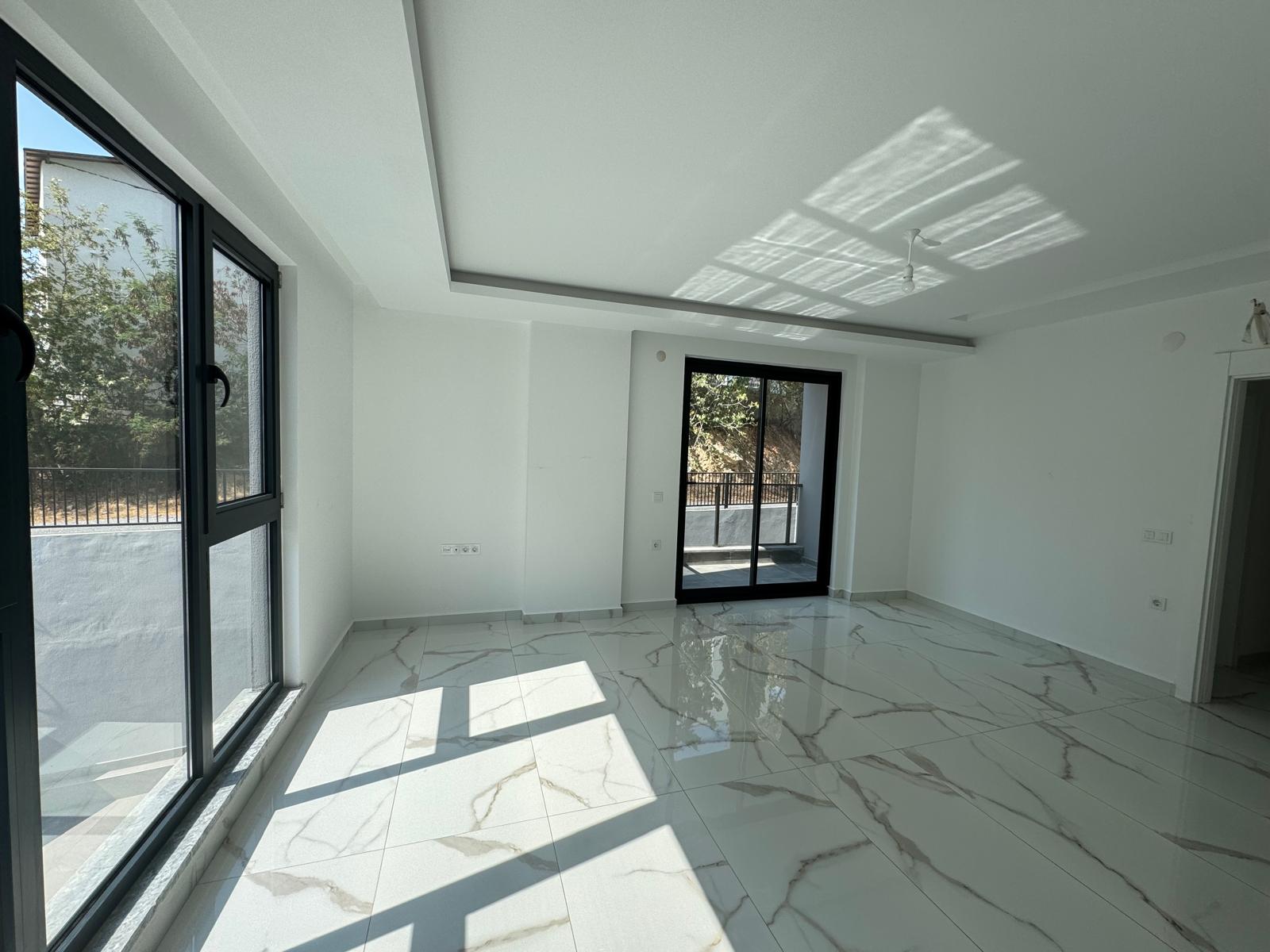 Квартира в Алании 1+1 в комплексе Hakyuz Life 3 в районе Махмутлар - Фото 15