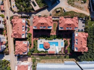Квартира в Алании у моря в комплексе Yuksek 1 в Оба - Фото 1