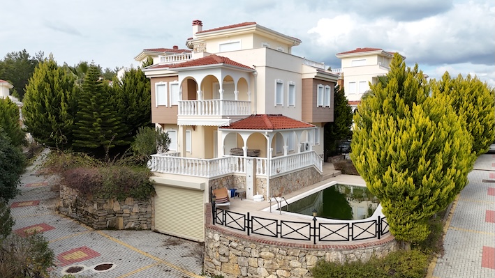 Вилла в Турции 4+1 в комплексе Ottoman Village в районе Инжекум - Фото 1