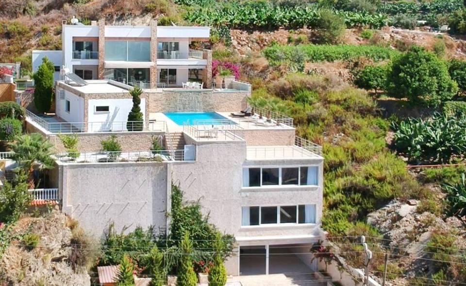 Дом в Турции — вилла 6+1 в районе Махмутлар - Фото 1