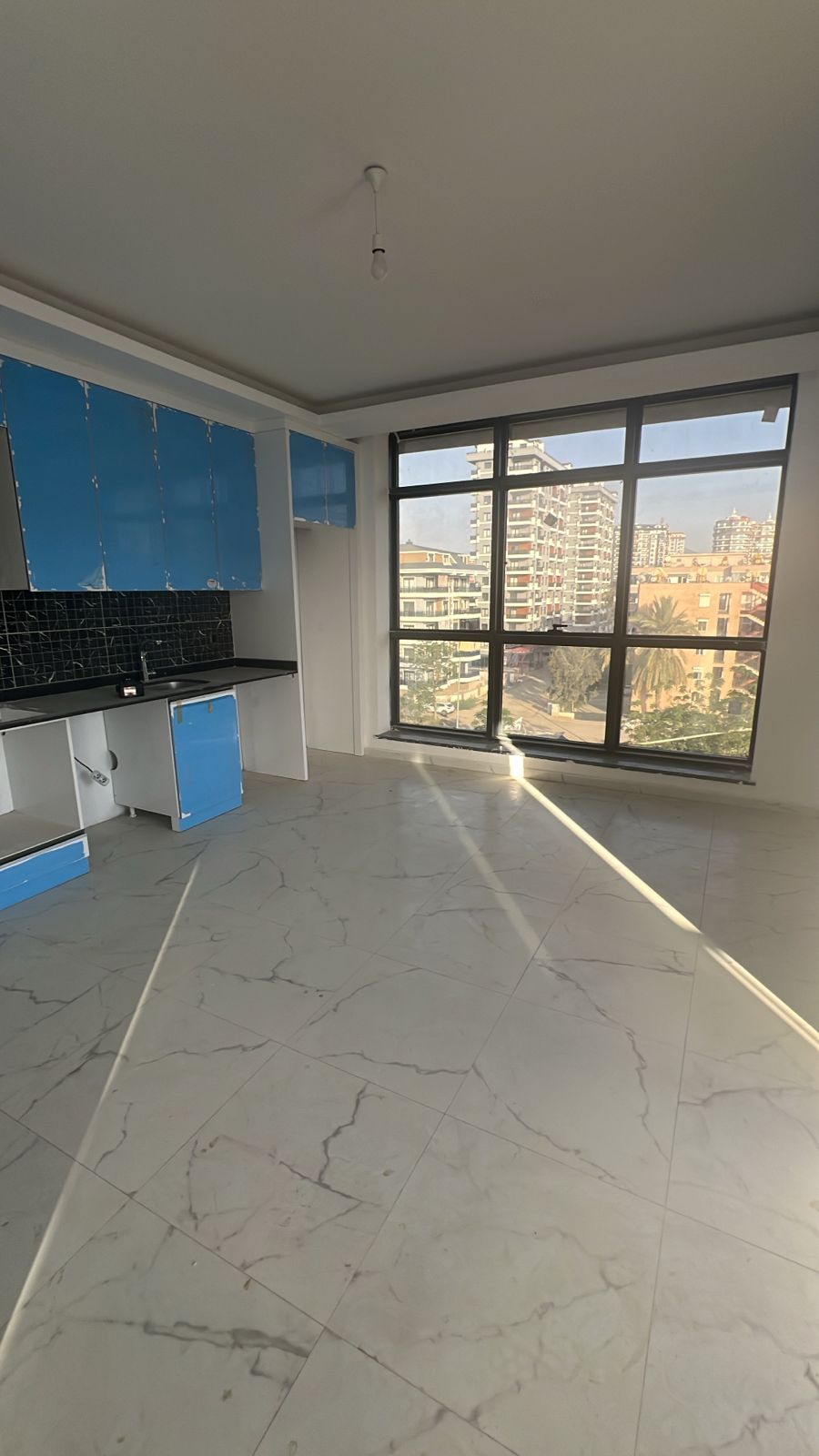 Квартира в Алании 1+1 в комплексе Yazar 9 в районе Махмутлар - Фото 15