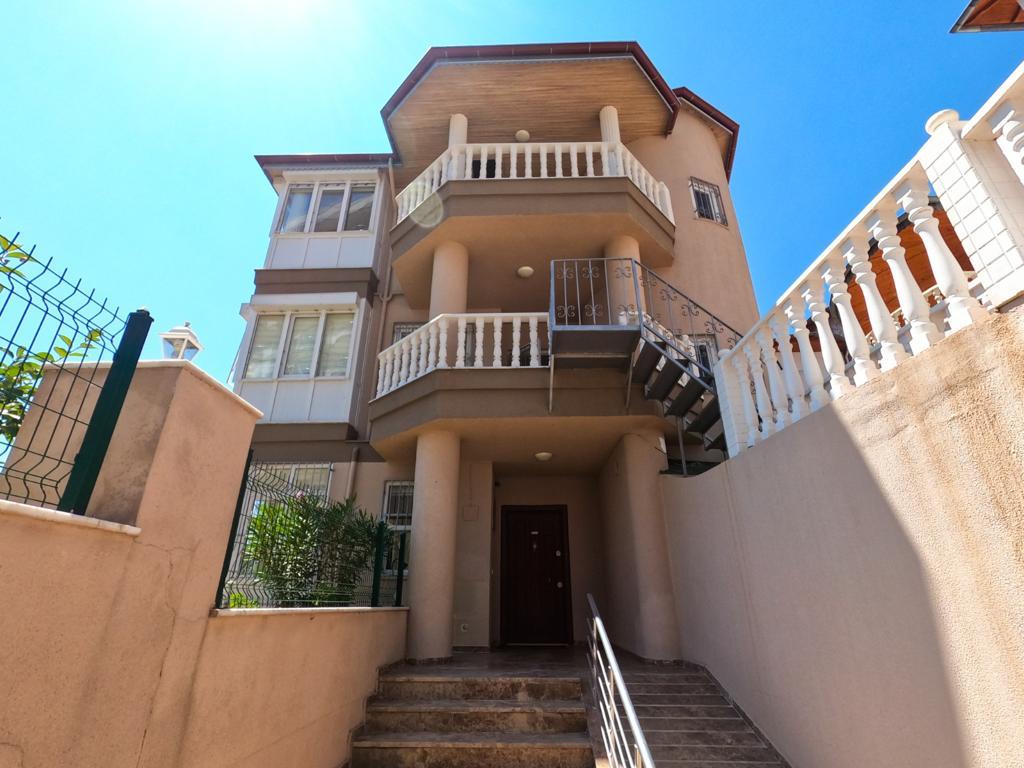 Дом в Турции — вилла 5+1 в районе Махмутлар - Фото 3