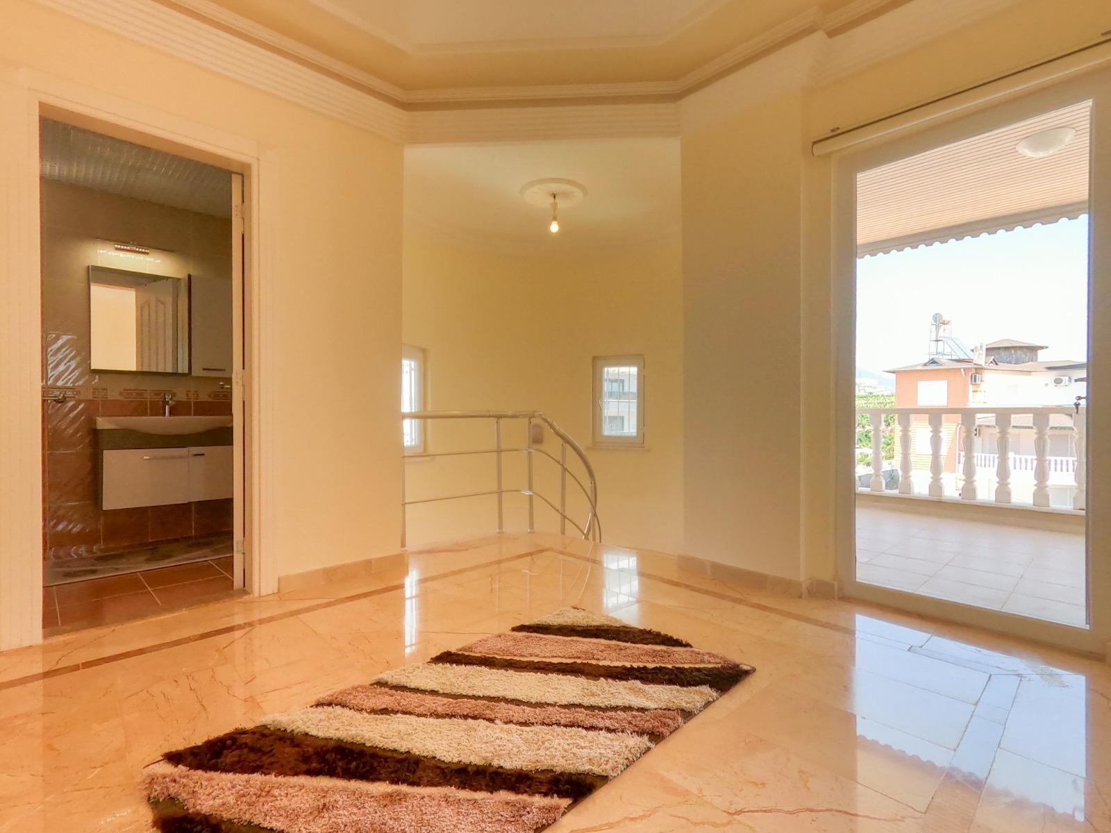 Дом в Турции — вилла 5+1 в районе Махмутлар - Фото 13