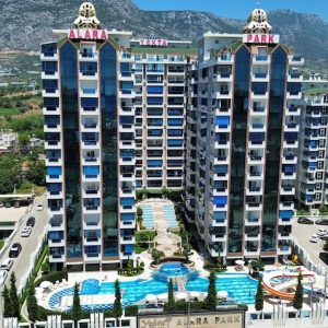 Квартира в Алании 1+1 в комплексе Yekta Alara Park в районе Махмутлар