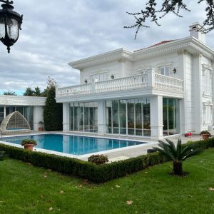 Вилла в Турции 8+2 в в комплексе Tulip Villas в районе Беюкчекмедже в Стамбуле