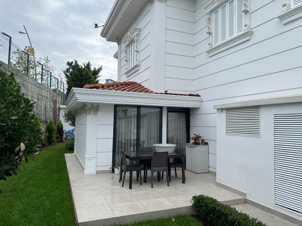 Вилла в Турции 8+2 в в комплексе Tulip Villas в районе Беюкчекмедже в Стамбуле - Фото 5