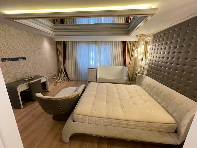 Вилла в Турции 8+2 в в комплексе Tulip Villas в районе Беюкчекмедже в Стамбуле - Фото 25