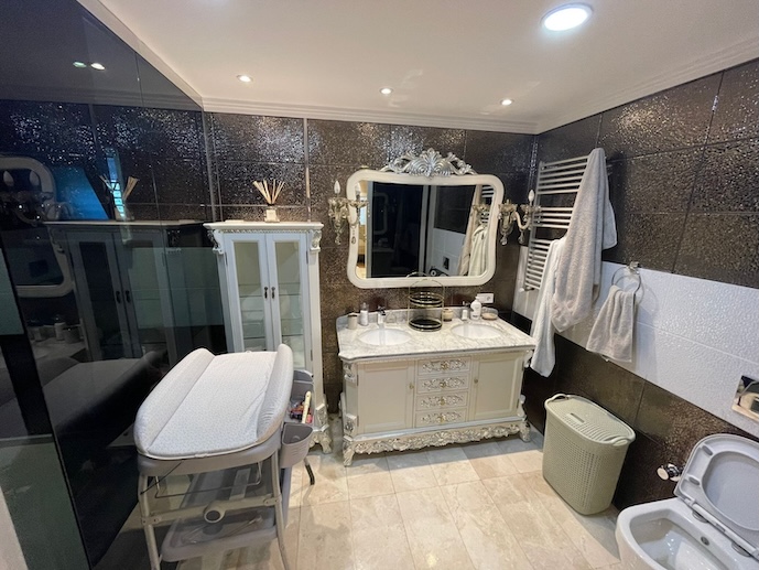 Вилла в Турции 8+2 в в комплексе Tulip Villas в районе Беюкчекмедже в Стамбуле - Фото 32