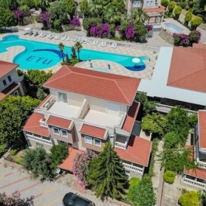 Дом в Турции 3+1 в комплексе Ottoman Village в районе Инжекум