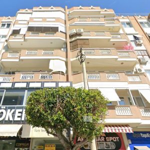 Квартира в Турции 2+1 в центре Алании недалеко от пляжа Клеопатра