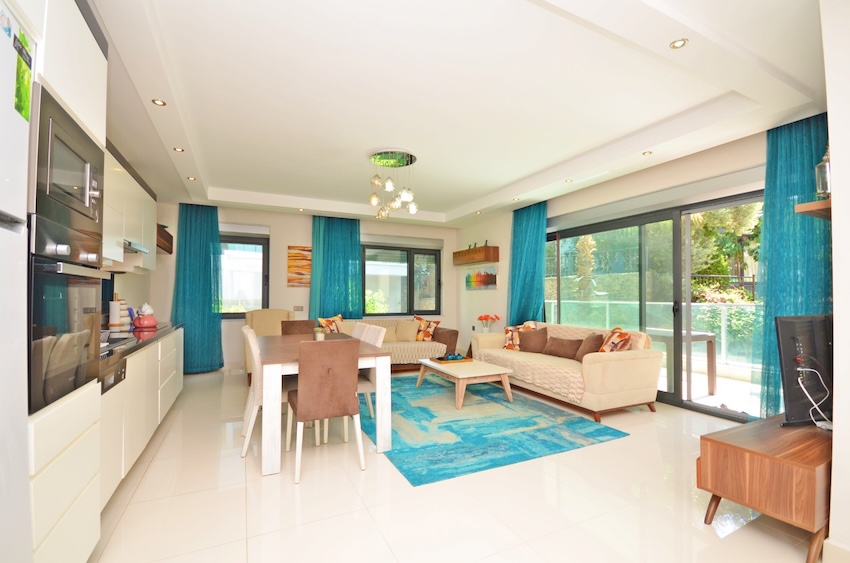 Квартира в Турции 2+1 в комплексе Konak Seaside Home в районе Каргыджак - Фото 24