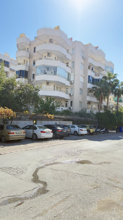 Квартира в Алании 1+1 в комплексе Cennet Sitesi в районе Оба - Фото 1