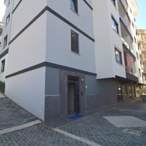 Недорогая квартира в Алании 1+1 в районе Махмутлар