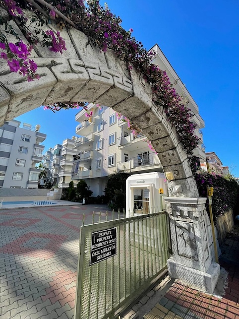 Квартира в Оба 4+1 дуплекс в комплексе Yakut Sitesi в Алании - Фото 2