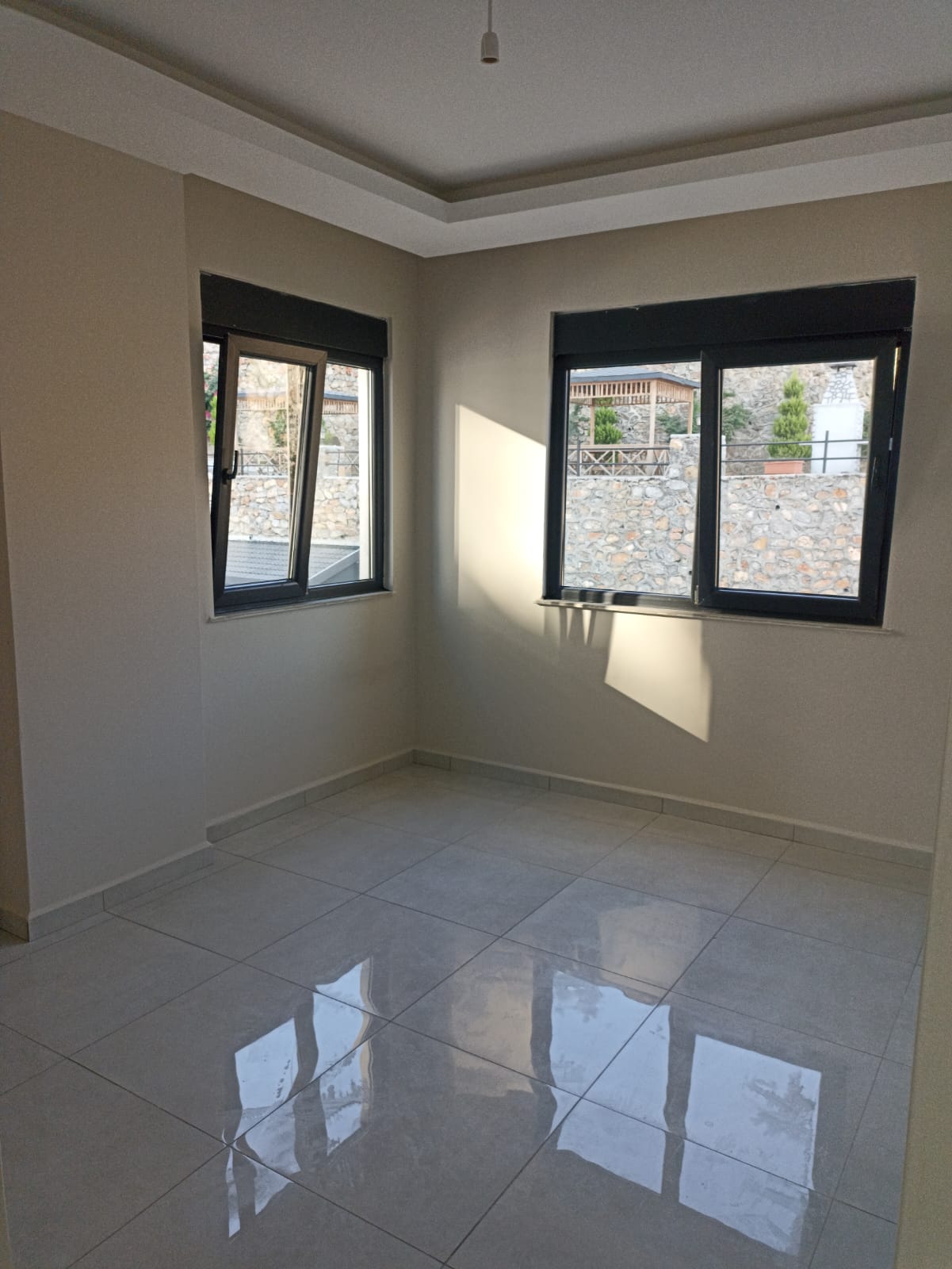 Квартира в Алании 2+1 по супер цене в комплексе FOA Hills в районе Махмутлар - Фото 14