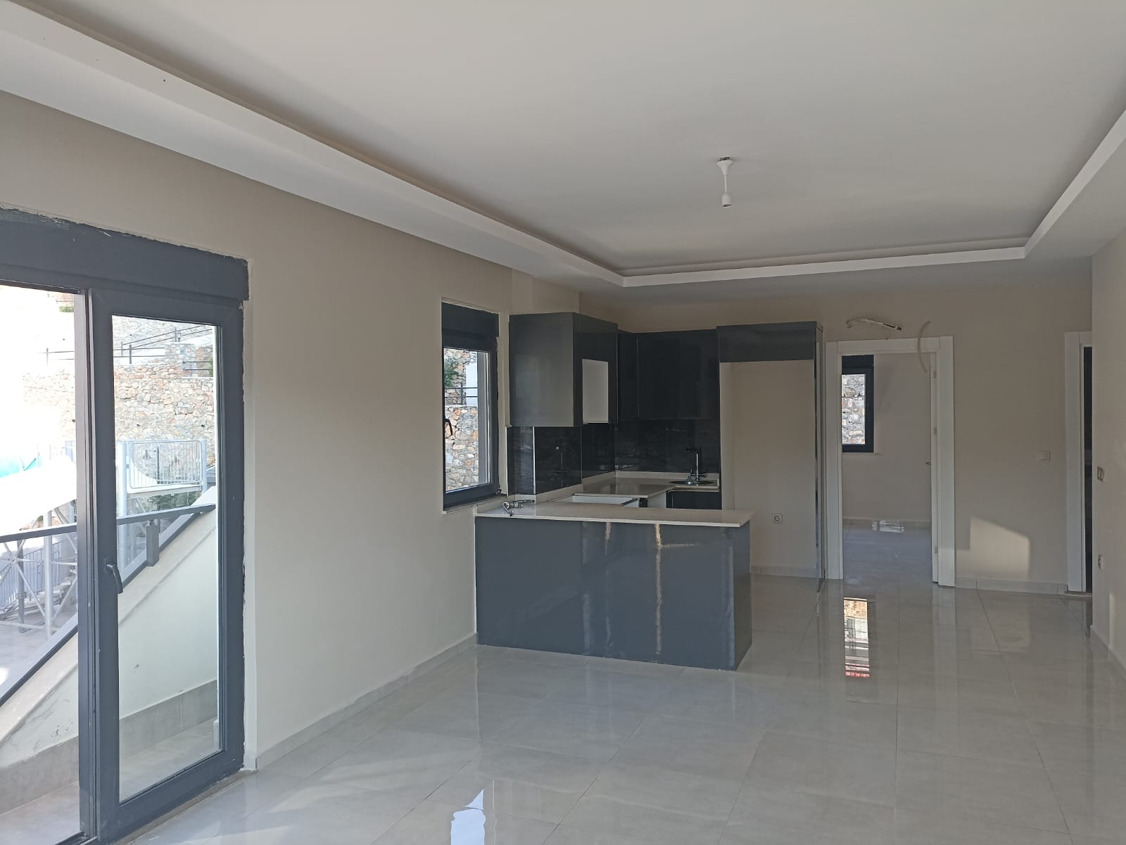 Квартира в Алании 2+1 по супер цене в комплексе FOA Hills в районе Махмутлар - Фото 13