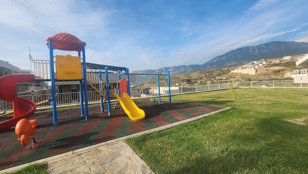 Квартира в Алании 3+1 триплекс в комплексе Avocado Village в районе Каргыджак - Фото 5