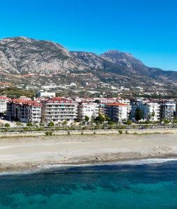 Недвижимость в Турции у моря 2+1 дуплекс на первой линии в комплексе Oxo Beach в Алании - Фото 3