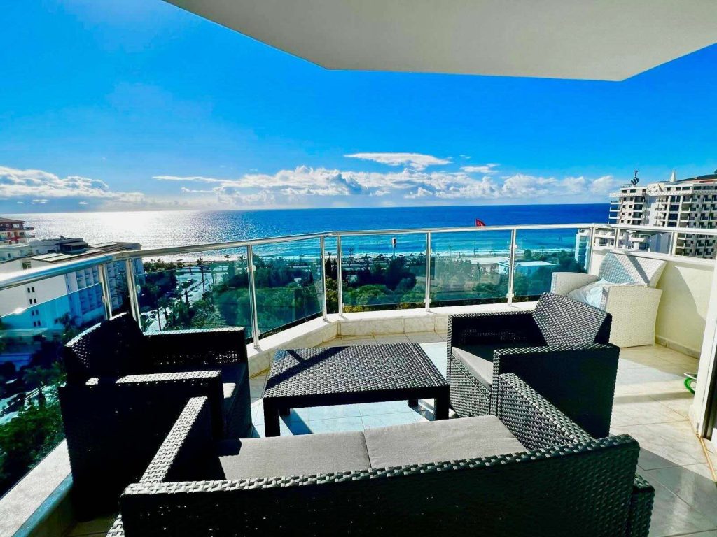 Квартира в Алании у моря 2+1 в комплексе Granada Residence в районе Махмутлар - Фото 1