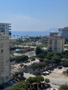 Недвижимость в Турции под гражданство 2+1 в Toprak Residence в Махмутларе - Фото 2
