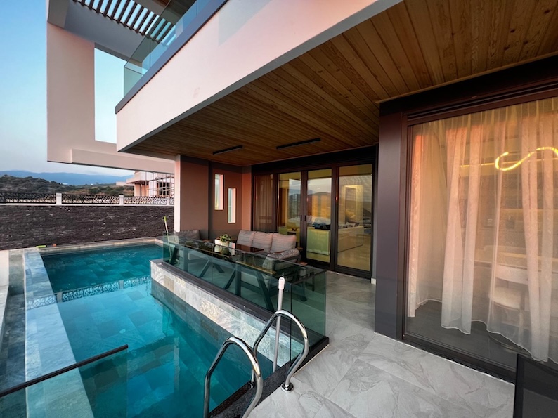 Недвижимость в Турции под гражданство Luxury вилла 4+1 в Демирташ - Фото 2