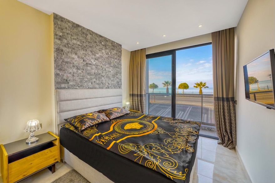 Купить квартиру в Турции на первой линии 2+1 в Konak Twin Tower - Фото 10